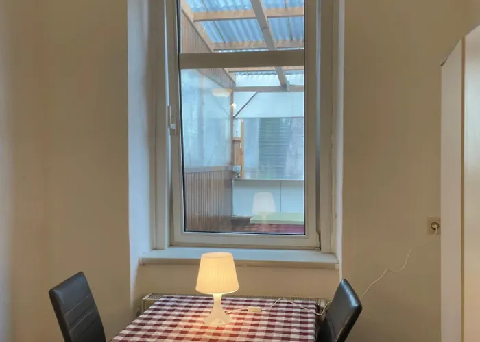 Homestay szállás U6 Schoepfwerk 5