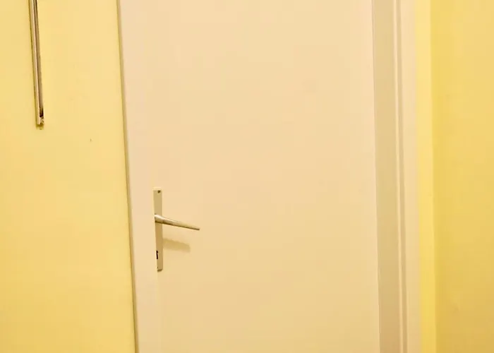 U6 Schoepfwerk 5 Homestay szállás *