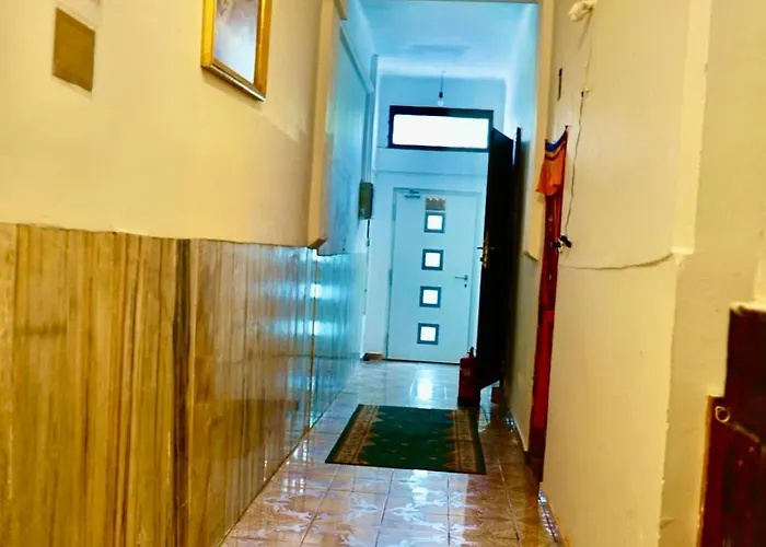 Homestay szállás U6 Schoepfwerk 5 *